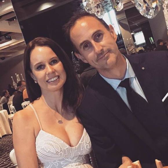 Meet your Posher, Lisa - Picture 1 of 1